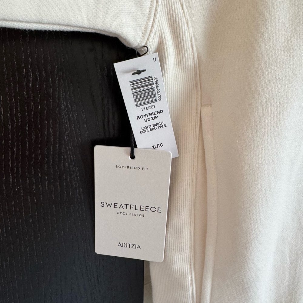 Aritzia Boyfriend 1/2 Zip Sweatshirt - Picture 4 of 7